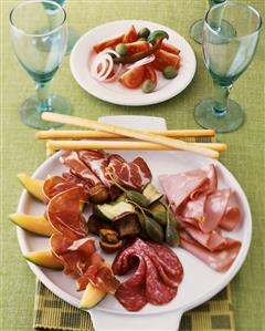 Antipasto misto (platter of assorted appetisers, Italy)