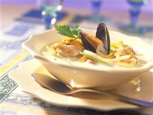 Mussel soup with root vegetables