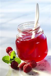 Raspberry jelly in a jar (3)