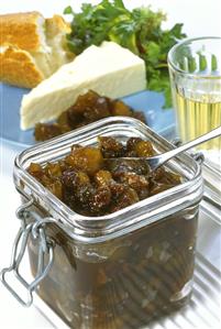 Quince and raisin chutney to eat with soft cheese (1)