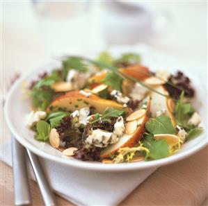 Pear and Roquefort salad