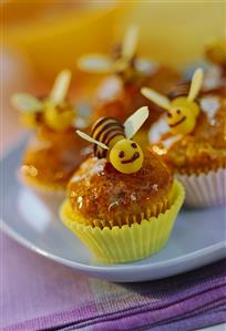 Banana bee muffins