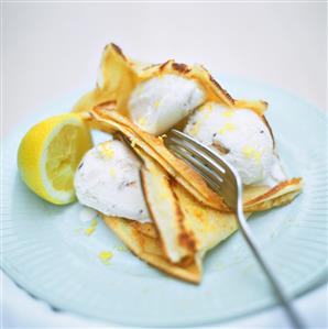 Walnut ice cream in crepe with lemon zest (1)