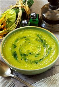 Creamed courgette soup