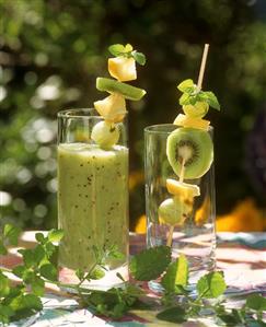 Freshly squeezed kiwi fruit juice