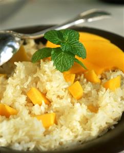 Mango rice with coconut milk (2)