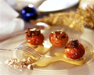 Stuffed baked apples with custard