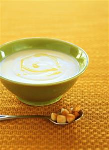 Creamed potato soup with olive oil