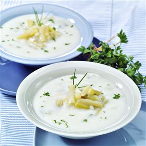 Hungarian bean soup with sour cream