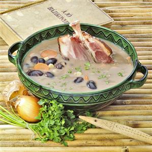 Hungarian bean soup with knuckle of pork