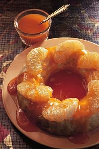 Savarin with fresh mandarin oranges (India)