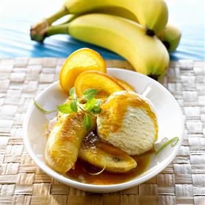 Flambéed bananas on ice cream (Sri Lanka)