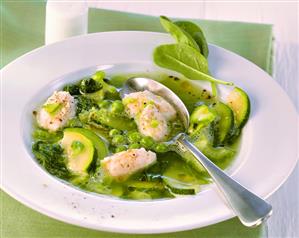 Green vegetable soup with chicken dumplings