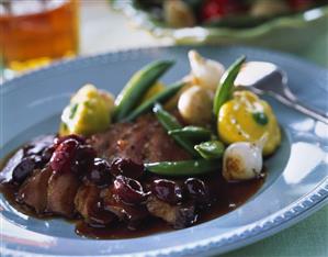 Aiguillettes de canard aux cerises (duck breast in cherry sauce