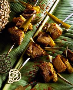 Pork kebabs with pineapple (Antilles)