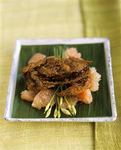 Crab with mizuna and pomelo (Vietnam)