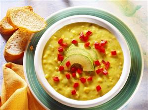 Potato & pepper soup with avocado & diced red pepper