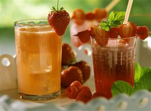 Fitness drink with strawberries & berry & mint juice