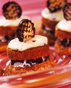 Chocolate marshmallow muffins with mascarpone mousse & wafers