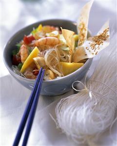 Fruity glass noodle salad with mango and shrimps