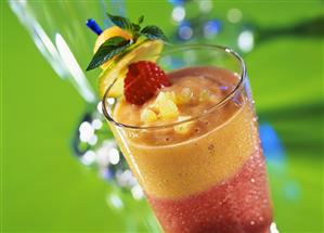 Fruity summer cocktail with pineapple & raspberries (1)