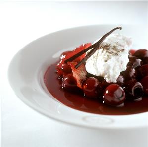 Cherry compote with ricotta and vanilla pods