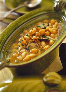 Bean soup with chick peas, barley and mushrooms