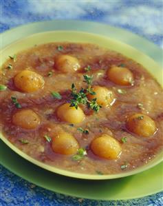 Savoury melon soup with fresh thyme