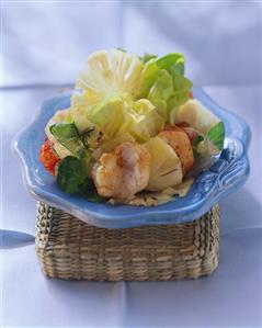 Pineapple salad from El Hierro with shrimps and lettuce