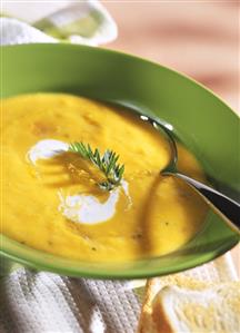 Carrot and orange soup with parsley leaf (2)