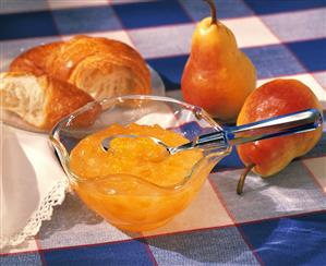 Peach and pear jam with croissant