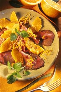 Roast beef with oranges and lemon balm (from Brazil)