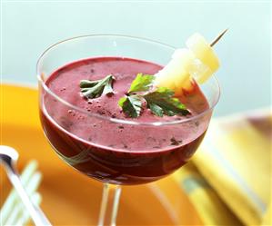 Beetroot drink with pineapple and parsley