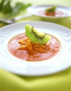 Sauerkraut soup with kiwi fruit