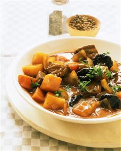 Lamb and carrot stew with prunes