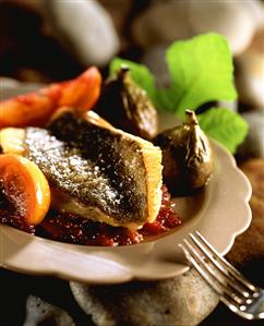 John Dory fillet with figs and sweet and sour sauce