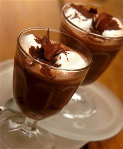 Hot spiced cocoa with marshmallows & grated chocolate