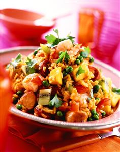 Fruity rice with turkey and prawns with peas