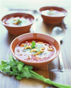 Drinking muesli with fresh fruit