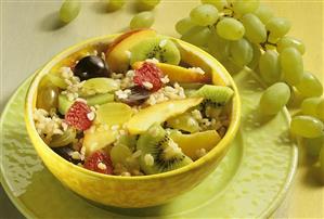 Rice salad with fresh fruit