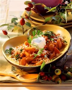 Rose hips and carrots with soft cheese