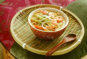 Asian shrimp soup with vegetables (2)