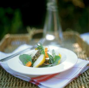 Goat?s cheese and pear salad