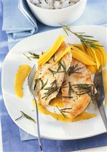 Turkey escalope with mango and rosemary