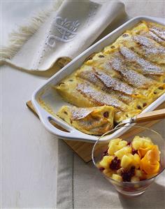 Topfenpalatschinken (filled pancakes) with compote