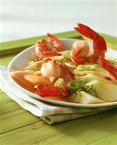 Melon salad with shrimps and chili and lime dressing