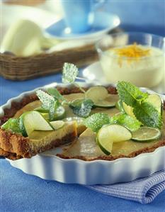 Lime pie with lemon balm