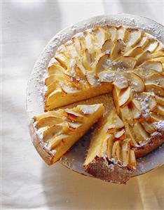 Apple cake with carrots and almonds (1)