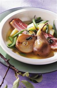 Stew with pears, beans, potatoes and belly bacon