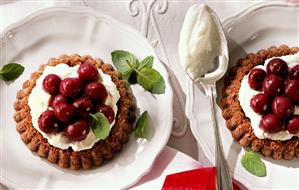 Small Black Forest cherry cake